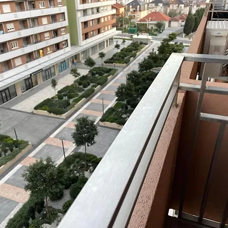 In Point Apartment *