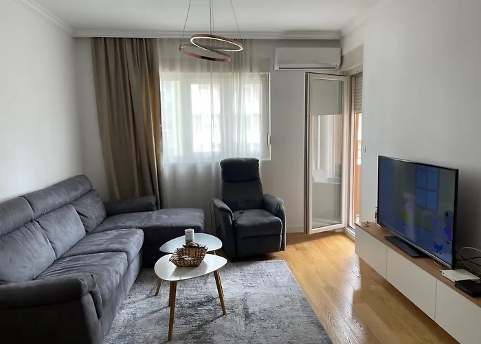 Апартаменты In Point *