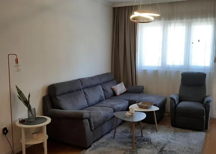 Апартаменты In Point *