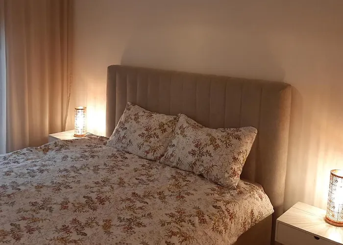 In Point Апартаменты *