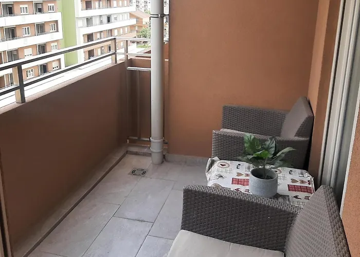 Апартаменты In Point